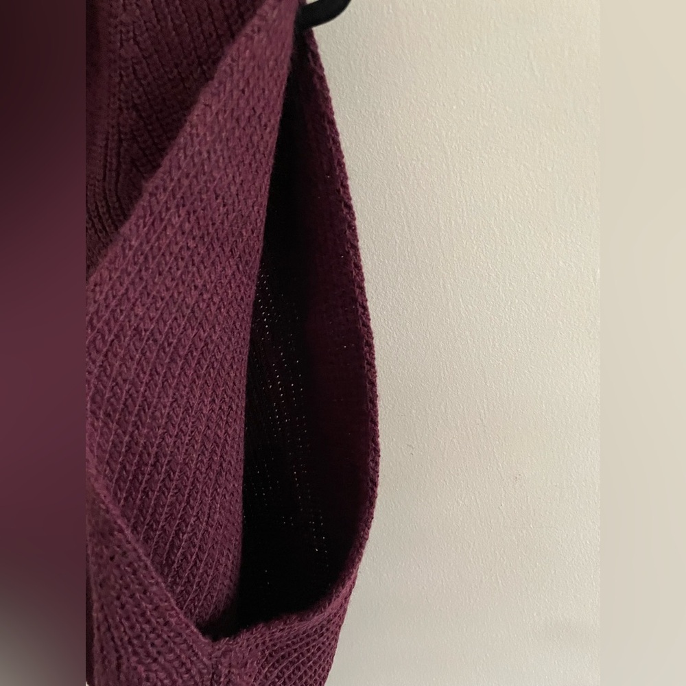 New! DX Collection Sweater - Picture 3 of 5